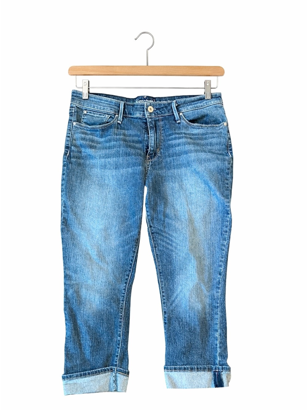 Signature Levi Strauss Cuffed Modern Capris Jeans